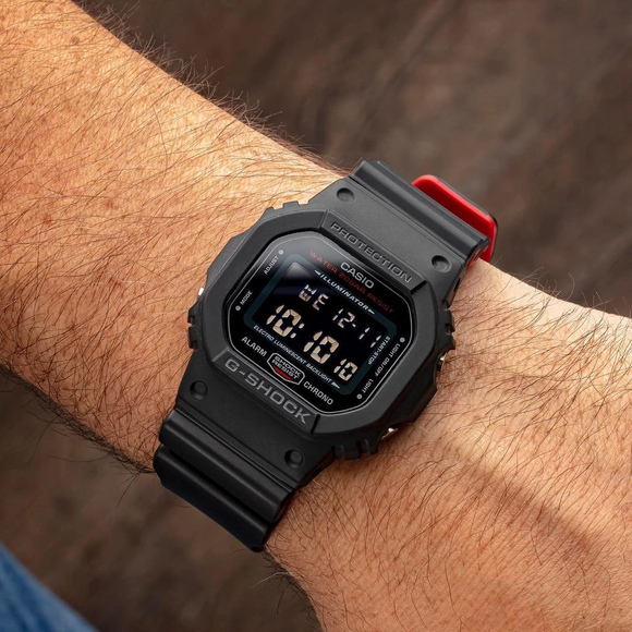 Casio DW-5600HR-1DR